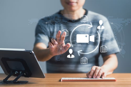 sol-lookcast-img-02-dam